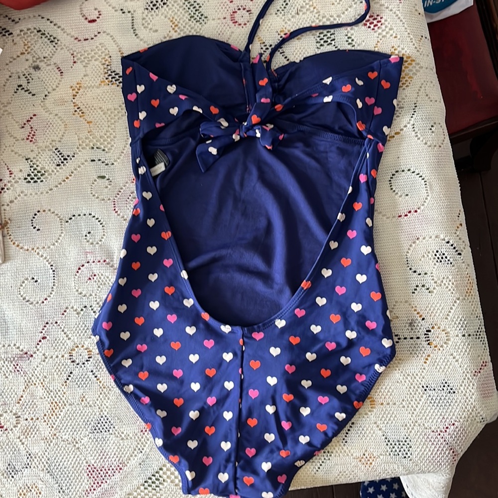 One piece bathing suit - Picture 3 of 3